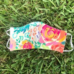 🌸 One (1) water color florals adult face mask